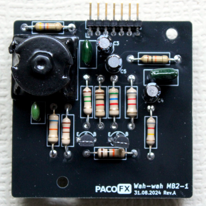 Circuito wah-wah MB-1 basado en un circuito de principio de los años 70.